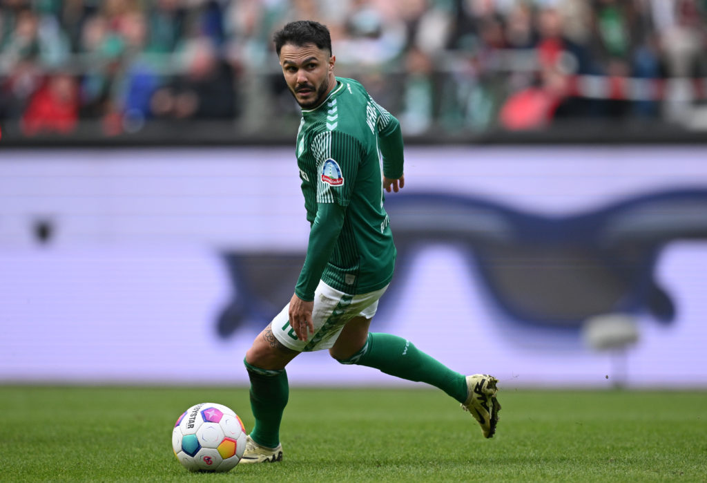 SV Werder Bremen v VfB Stuttgart - Bundesliga