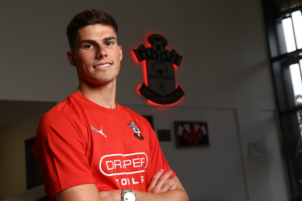 Southampton Unveil New Signing Ronnie Edwards