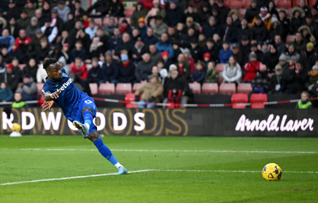 Sheffield United v West Ham United - Premier League